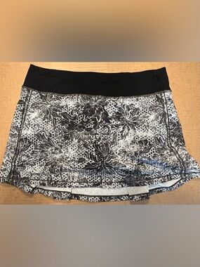 Lululemon Pace Rival Skort Skirt Size 8 Tall Masked Lace Starlight Black Golf